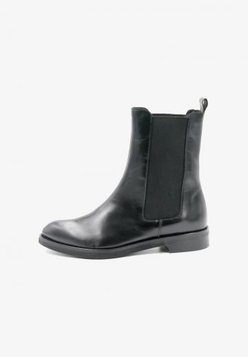 Ботинки челси