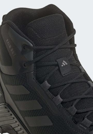 Походные ботинки