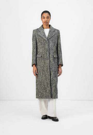 Шерстяное пальто