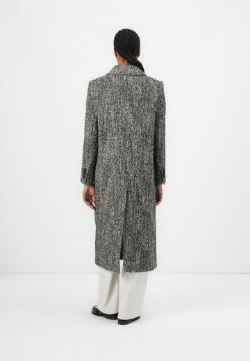 Шерстяное пальто