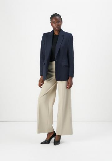 Длинный блейзер