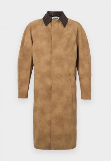 Шерстяное пальто