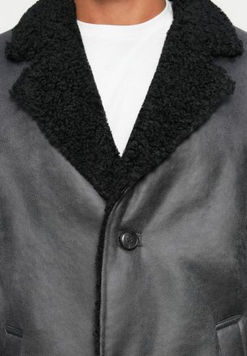 Шерстяное пальто