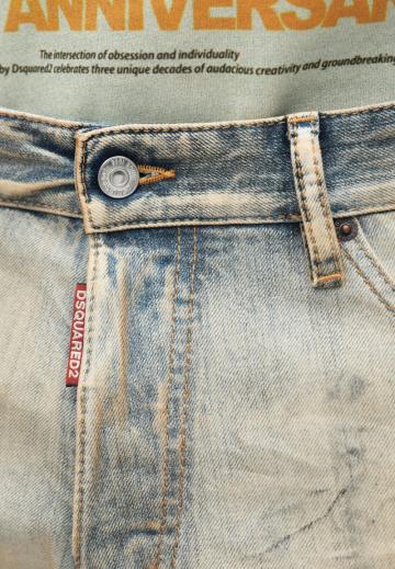 Прямые джинсы