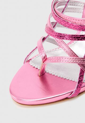 Босоножки на танкетке