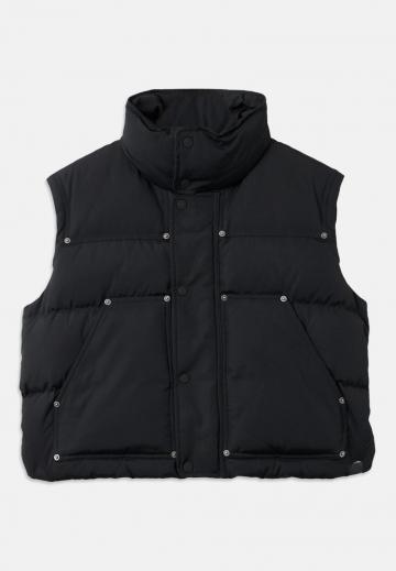 Пуховой жилет