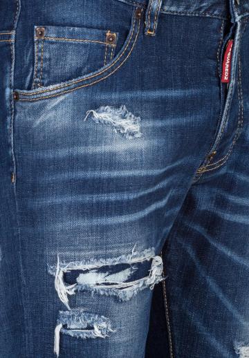 Узкие джинсы