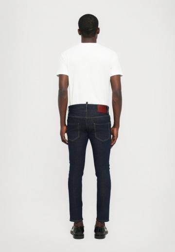 Узкие джинсы