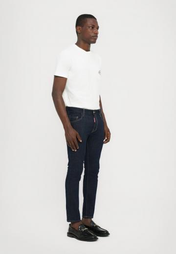 Узкие джинсы