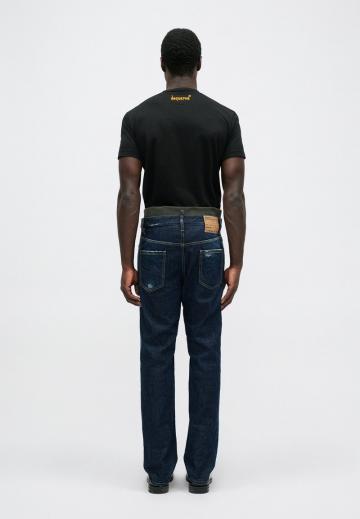 Прямые джинсы