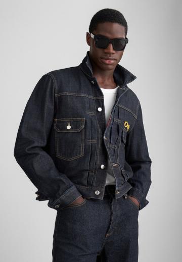 Джинсовая куртка