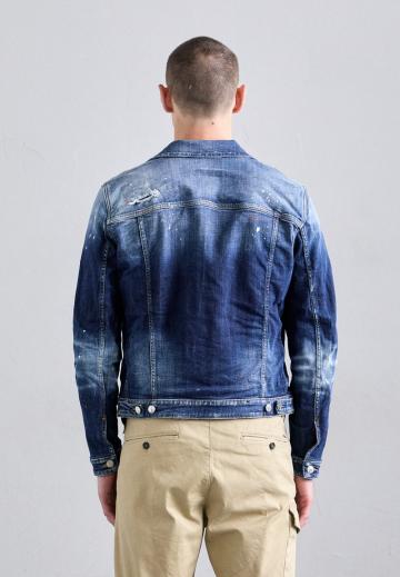Джинсовая куртка