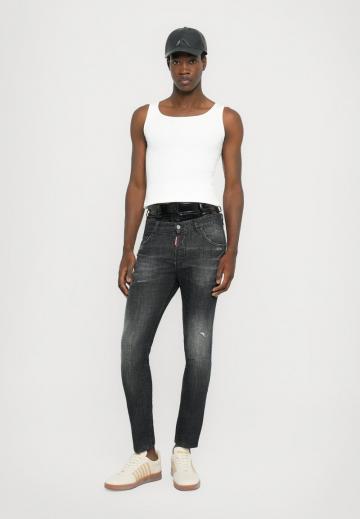 Узкие джинсы