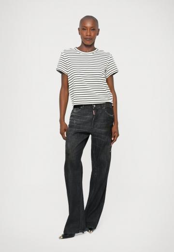 Прямые джинсы