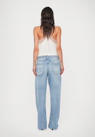 Джинсы бойфренда