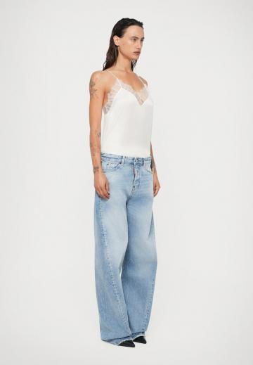 Джинсы бойфренда