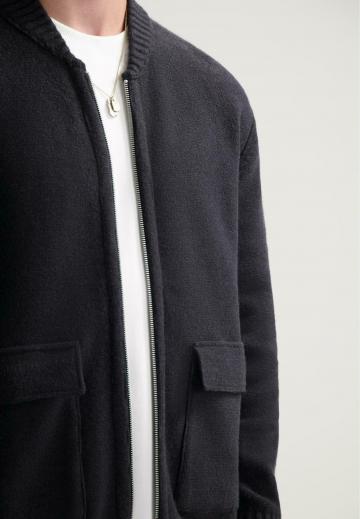 Вязаная кофта