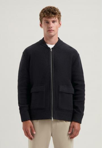 Вязаная кофта