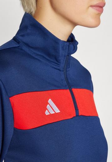 Спортивная толстовка