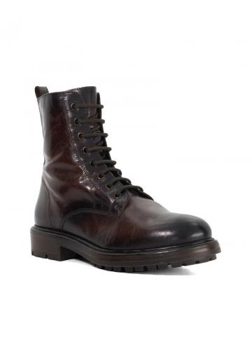 Ботинки на шнуровке