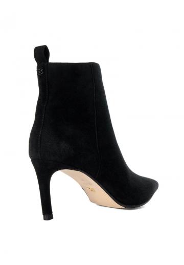 Полусапожки на высоком каблуке