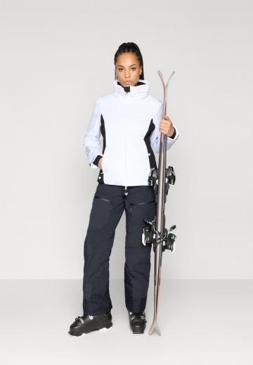 Спортивная куртка