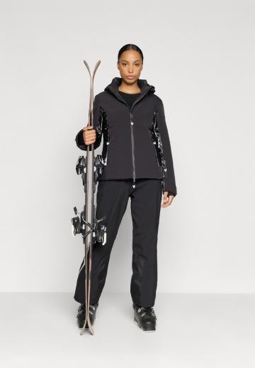 Спортивная куртка