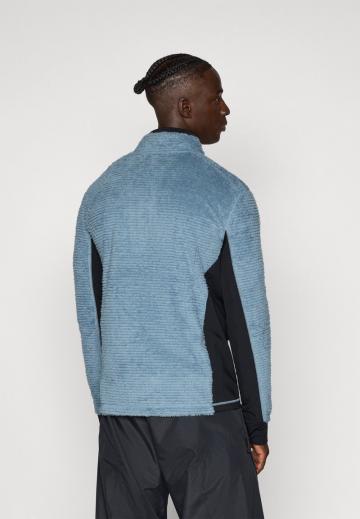 Флисовая куртка