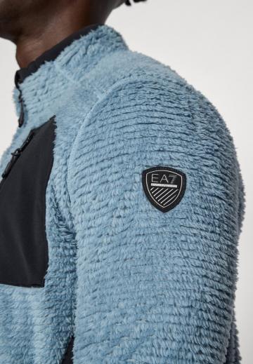 Флисовая куртка