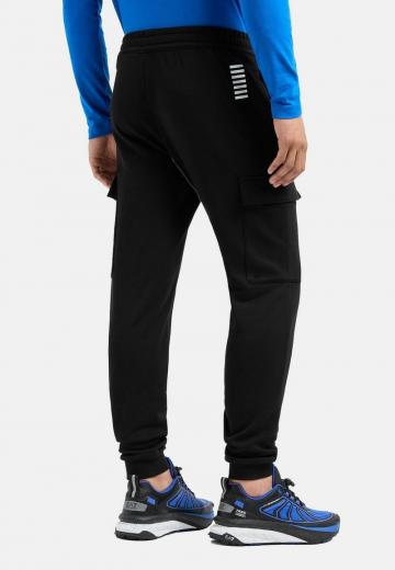 Брюки с накладными карманами