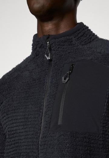 Флисовая куртка