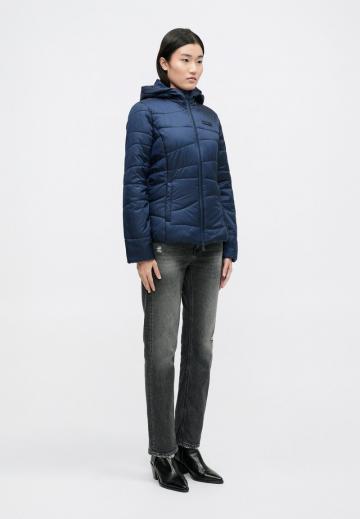 Спортивная куртка