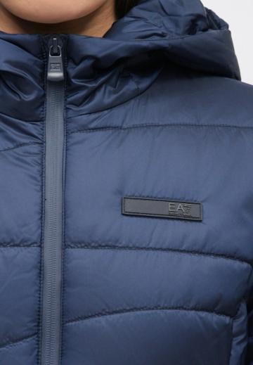 Спортивная куртка