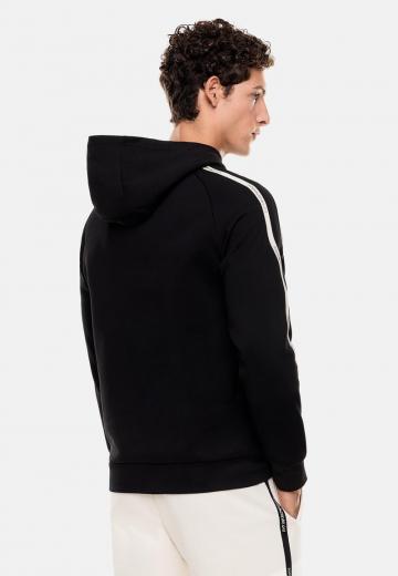 Спортивная кофта