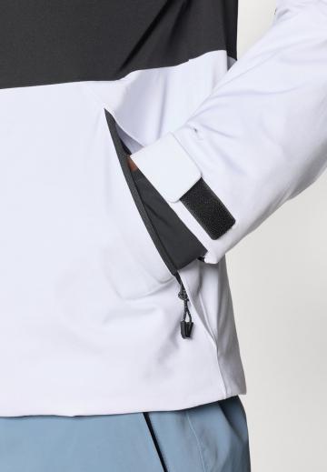 Сноубордическая куртка