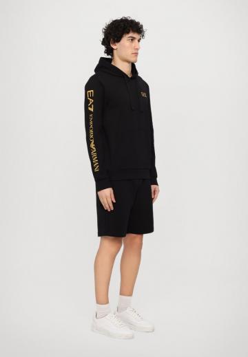 Спортивная кофта