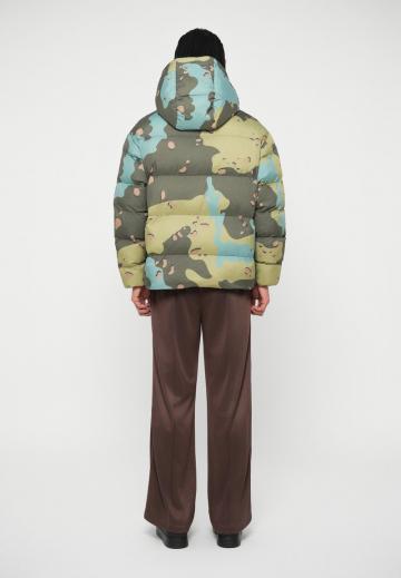 Зимняя куртка