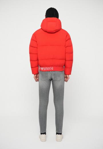 Зимняя куртка