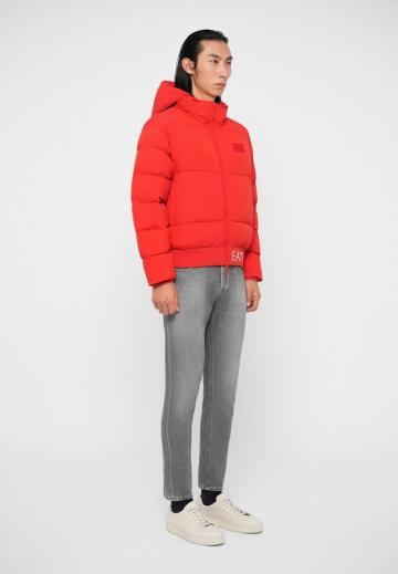 Зимняя куртка