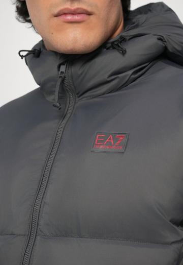 Зимняя куртка