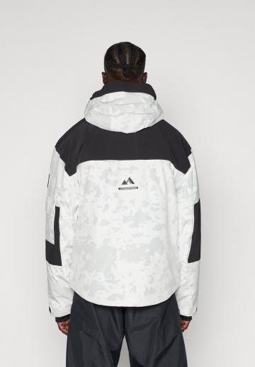 Сноубордическая куртка