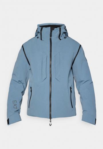Сноубордическая куртка
