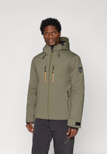 Сноубордическая куртка