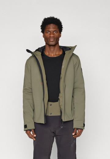 Сноубордическая куртка