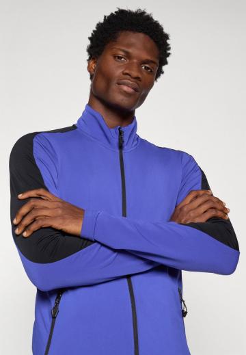 Спортивная куртка