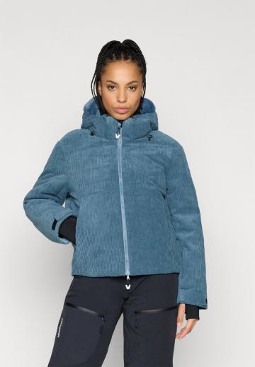 Спортивная куртка