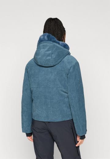 Спортивная куртка