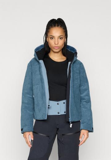 Спортивная куртка