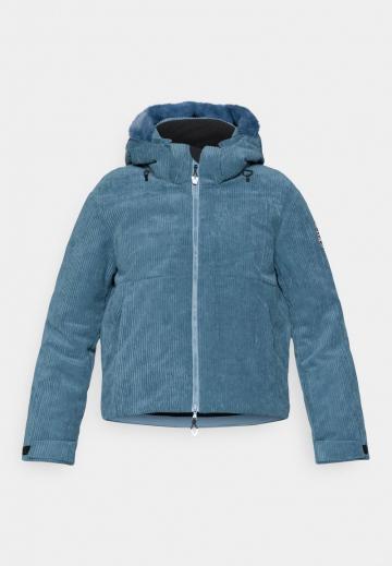 Спортивная куртка