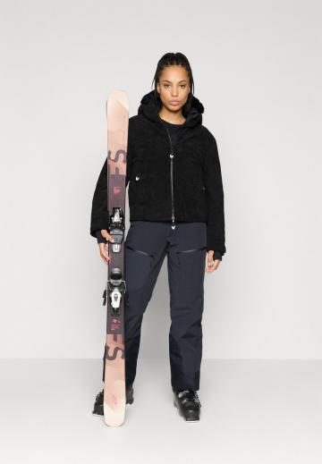 Спортивная куртка